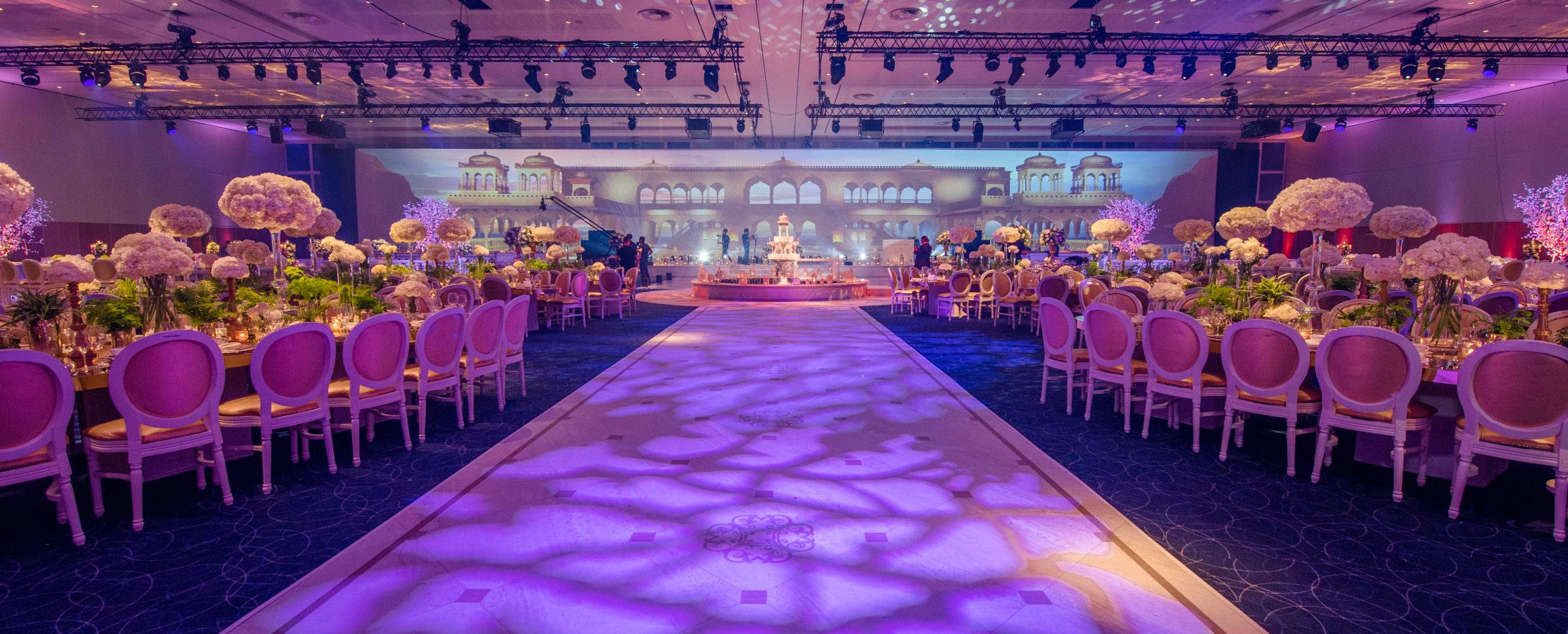 InterContinental O2, A bespoke printed floor and matched bar