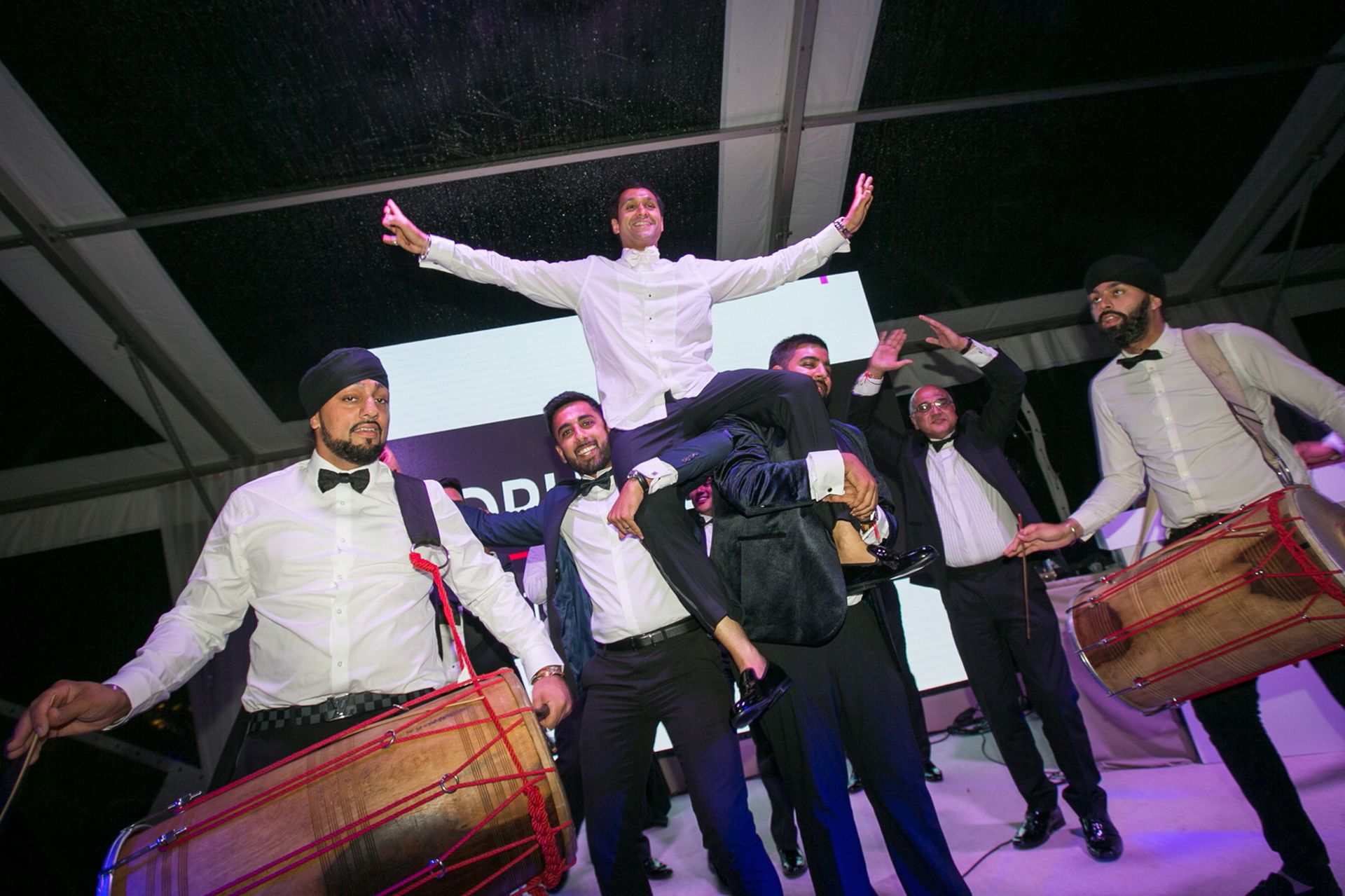 Naveen & Rishi wedding by Kudos Music, photo 11